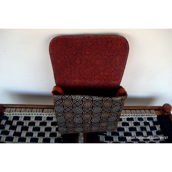 natural and artistic